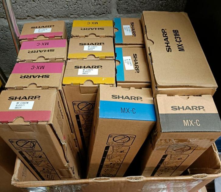 Cartouches d'imprimante SHARP MX-C38GTY/MX-C38GTC/MX-C38GTM, Informatique & Logiciels, Fournitures d'imprimante, Comme neuf, Enlèvement