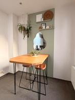 Hoge houten eettafel met 2 houten barkrukken, Ophalen, Zo goed als nieuw