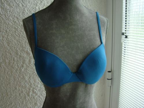 Soutien-gorge vert turquoise. Marque: "HUNKEMÖLLER". FR 95B., Vêtements | Femmes, Sous-vêtements & Lingerie, Soutien-gorge, Vert