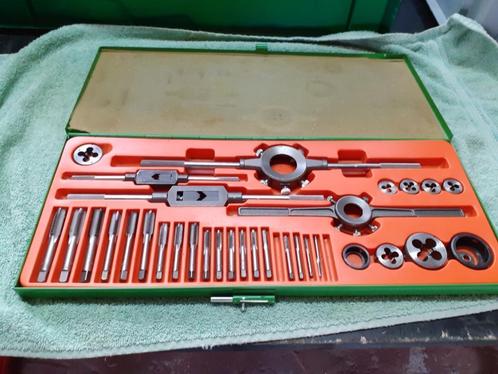 draadsnijset draadtapset draad tappen set, Auto diversen, Autogereedschap, Zo goed als nieuw, Ophalen