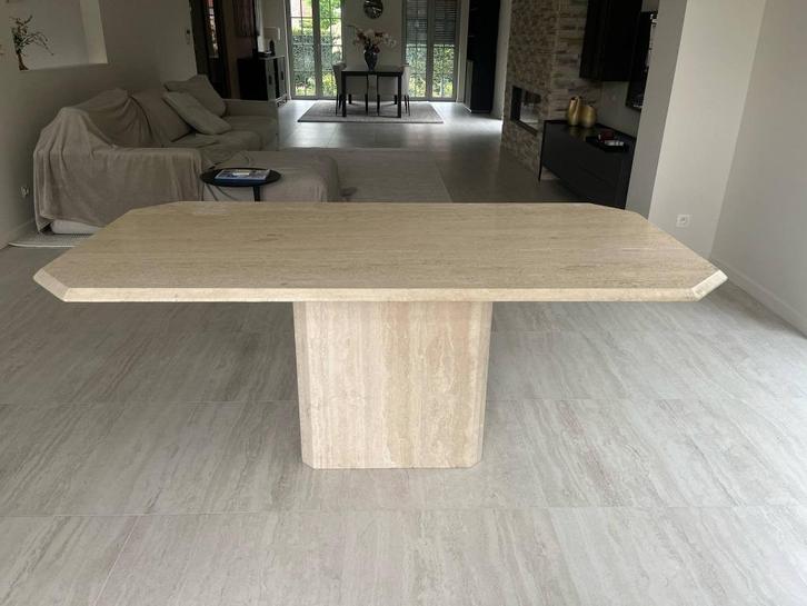 Zeer mooie travertin eettafel 180x90, Huis en Inrichting, Tafels | Eettafels, Zo goed als nieuw, 50 tot 100 cm, 150 tot 200 cm