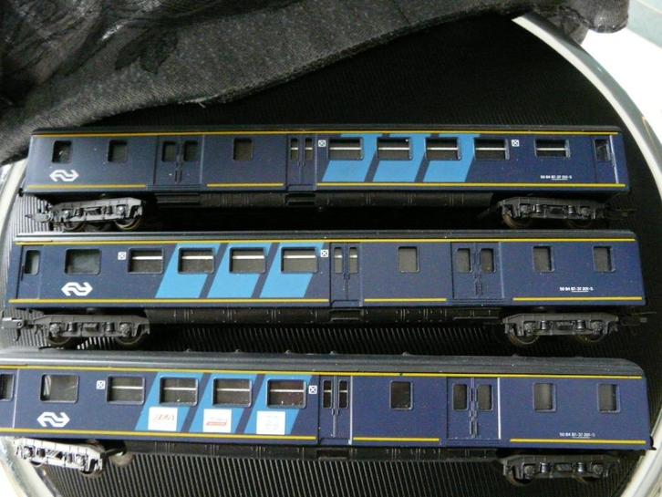 Lima 3 x personenrijtuig 309305  NS in goede staat, Hobby en Vrije tijd, Modeltreinen | H0, Gebruikt, Wagon, Gelijkstroom, Lima