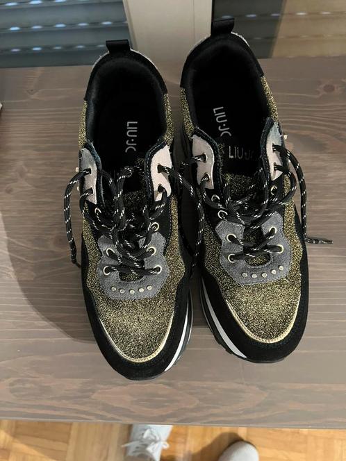Lui Jo (Schoenen), Kleding | Dames, Schoenen, Zo goed als nieuw, Sneakers, Zwart, Ophalen of Verzenden