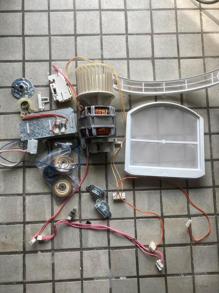 Onderdelen droogkast AEG ( zie lijst), Elektronische apparatuur, Onderdelen en Toebehoren, Gebruikt, Ophalen of Verzenden