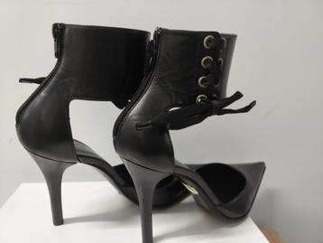 377C* Casadei -sexy escarpins noirs high heels (37,5)