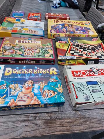 Oude gezelschapspellen beschikbaar voor biedingen