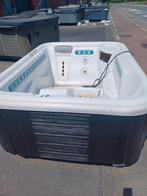 Jacuzzi gratis geleverd geplaatst en 1j garantie, Ophalen of Verzenden