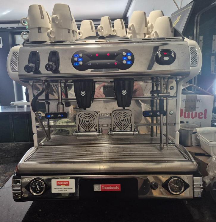 Koffie machiene Rombauts, Elektronische apparatuur, Koffiezetapparaten, Zo goed als nieuw, Koffiepads en cups, Espresso apparaat