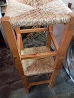 2 kleine houten krukjes die moeten worden vernieuwd, Ophalen, Gebruikt, Hout