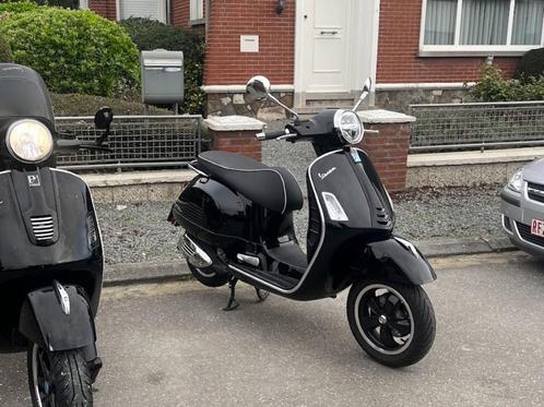 Vespa GTS 300 Super HPE 2022 Noir Lucide, Motos, Motos | Piaggio, Particulier, Scooter, 12 à 35 kW, 1 cylindre, Enlèvement