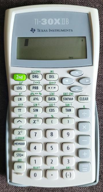 Texas Instruments TI-30X IIB wetenschappelijke rekenmachine beschikbaar voor biedingen