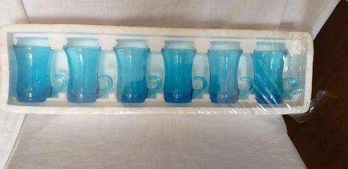 6 blauwe glazen met handvat, Huis en Inrichting, Keuken | Servies, Zo goed als nieuw, Ophalen of Verzenden