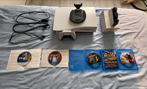 Ps5 met alle toebehoren + charging station en games, Games en Spelcomputers, Games | Sony PlayStation 5, Zo goed als nieuw, Ophalen