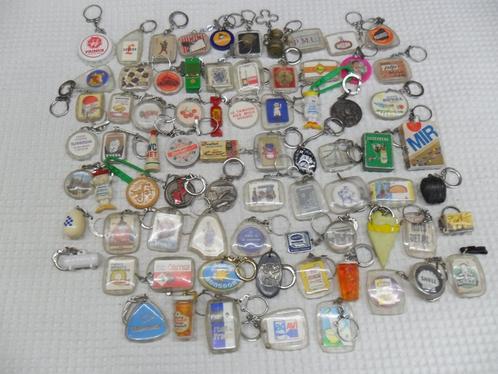 Vintage lot de 75 portes clés état voir photos, Collections, Porte-clés, Utilisé, Enlèvement ou Envoi