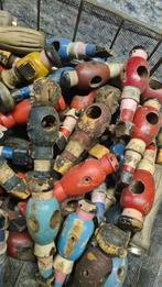 Ensemble de pièces d'un ancien babyfoot, Enlèvement ou Envoi