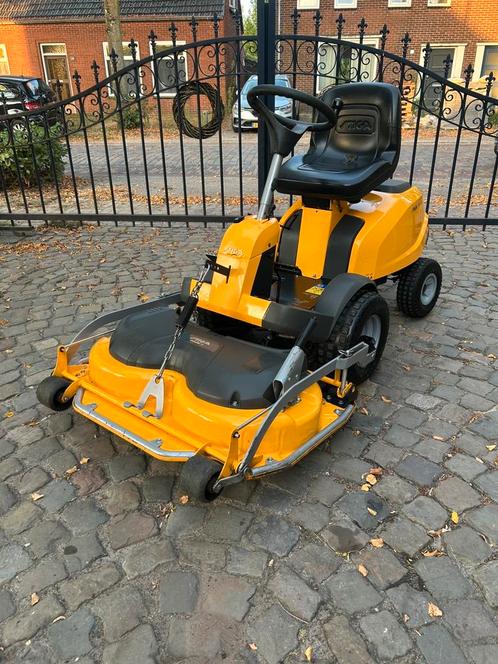 Stiga villa silent frontmaaier, Tuin en Terras, Zitmaaiers, Zo goed als nieuw, Ophalen