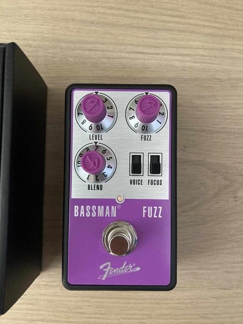 Pedale fuzz guitare basse Fender Bassman Fuzz, Muziek en Instrumenten, Effecten, Zo goed als nieuw, Distortion, Overdrive of Fuzz