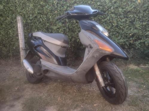 Honda SFX A KLAS! Met alle papieren draaid en rijd, Fietsen en Brommers, Brommers | Honda, Ophalen
