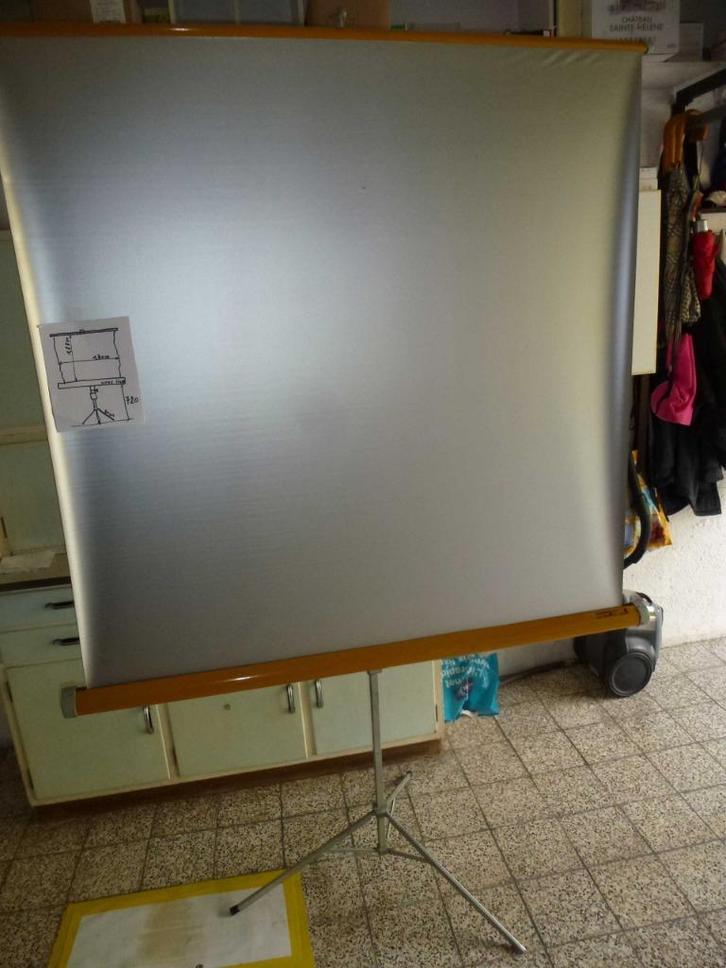 Dias scherm met kralen en projectortafel, Audio, Tv en Foto, Diaprojectoren, Gebruikt, Ophalen