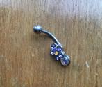 Nieuwe, ongebruikte navelpiercing stud bloemetje steentjes, Handtassen en Accessoires, Piercings, Navelpiercing, Staal, Nieuw