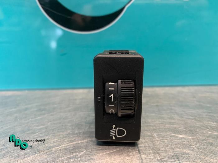 Schakelaar Koplamp Ihv van een Citroen C2 (C2 03-), Auto-onderdelen, Dashboard en Schakelaars, Citroën, Gebruikt, 3 maanden garantie