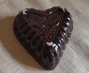 Vintage bakvorm puddingvorm hart  beschikbaar voor biedingen