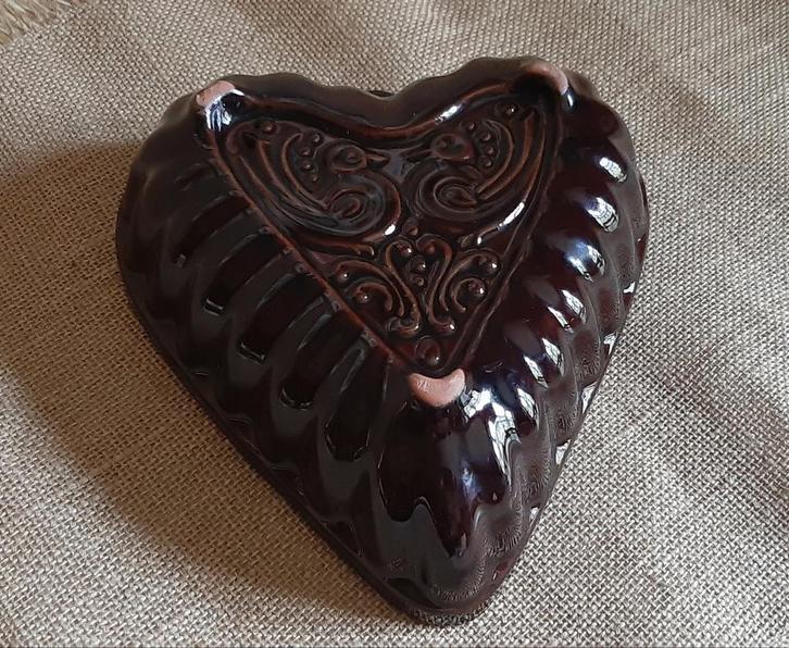 Vintage bakvorm puddingvorm hart, Huis en Inrichting, Keuken | Servies, Zo goed als nieuw, Keramiek, Ophalen of Verzenden