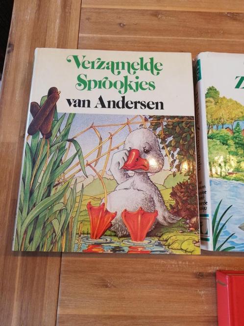 SPROOKJES BOEKEN VAN GRIM + VAN ANDERSEN JAREN 70, Livres, Livres Autre, Comme neuf, Enlèvement ou Envoi