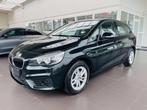 BMW 2 Serie 218 dA xDrive * GARANTIE + CUIR + GPS + CAMERA *, Auto's, BMW, Automaat, Gebruikt, 4 cilinders, Zwart