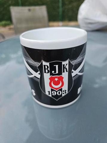 Besiktas 2 koffietassen beschikbaar voor biedingen