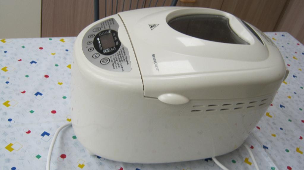 Machine à pain SilverCrest SBB 850 A 1 - IAN 89209, Electroménager, Machines à pain, Utilisé, Avec minuteur, 800 à 1200 grammes de pâte