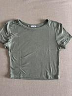 Crop top Zara taille S, Vêtements | Femmes, T-shirts, Comme neuf, Zara, Vert, Manches courtes