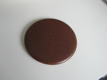 DELVAUX Cognac ronde spiegel met logo beschikbaar voor biedingen