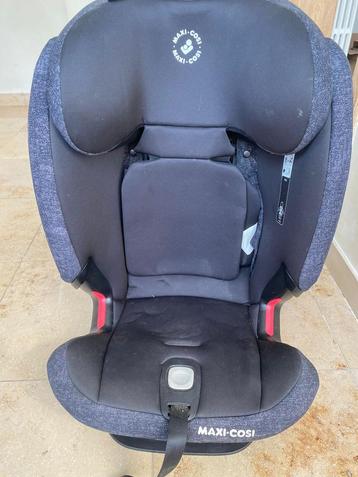 Maxi cosi titan autostoel beschikbaar voor biedingen