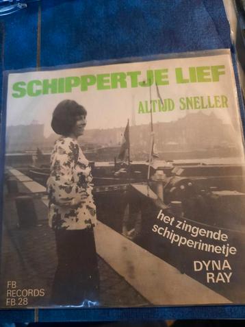 Single signé Dyna Ray - Schippertje lief, En néerlandais, Enlèvement ou Envoi, Single, Comme neuf