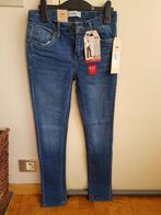 NIEUWE Levi's jeans Skinny Taper stretch maat 12j, Nieuw, Jongen, Ophalen of Verzenden, Broek