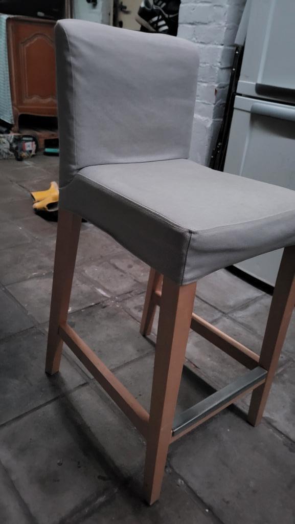 6X barstoel/kruk Henriksdal IKEA, Huis en Inrichting, Barkrukken, Zo goed als nieuw, 60 tot 90 cm, Hout, 5 krukken of meer, Ophalen