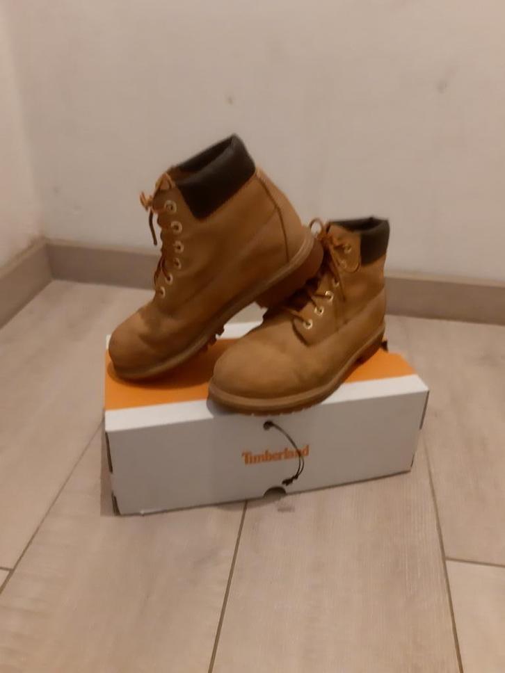 Timberland maat 35, Kinderen en Baby's, Kinderkleding | Schoenen en Sokken, Gebruikt, Laarzen, Jongen of Meisje, Ophalen of Verzenden