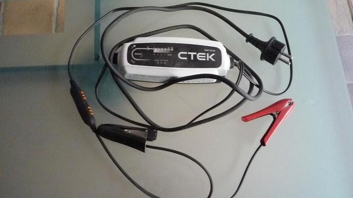 Druppel-lader voor 12 V autobatterij CTEK battery charger, Auto-onderdelen, Accu's en Toebehoren, Universele onderdelen, Gebruikt