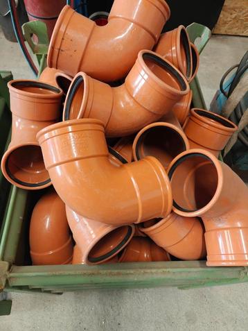 Bocht 90 pvc beschikbaar voor biedingen