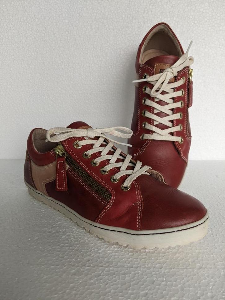 Chaussure style basket femme PIKOLINOS - pointure 39, Kleding | Dames, Schoenen, Zo goed als nieuw, Overige typen, Rood, Ophalen of Verzenden