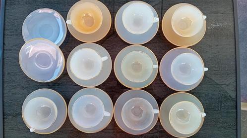 Set van 10 kleurrijke kopjes met schoteltjes Arcopal, Huis en Inrichting, Keuken | Servies, Zo goed als nieuw, Kop(pen) en/of Schotel(s)