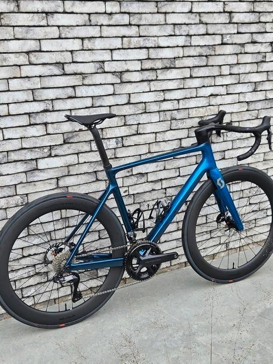 Scott Addict RC Ultegra Di2 12s, Fietsen en Brommers, Fietsen | Racefietsen, Gebruikt, Overige merken, Meer dan 20 versnellingen