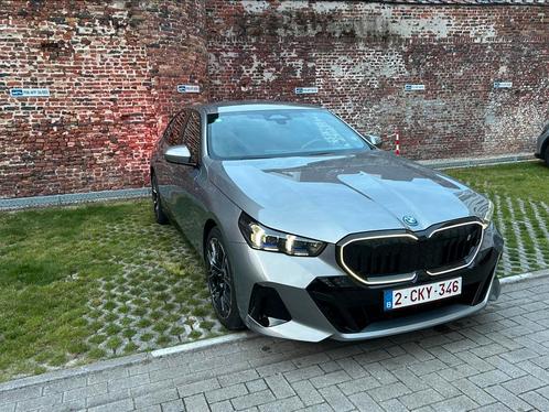 Prachtige BMW i5 in absolute nieuwstaat : 31 % korting, Auto's, BMW, Particulier, i5, ABS, Achteruitrijcamera, Airbags, Airconditioning