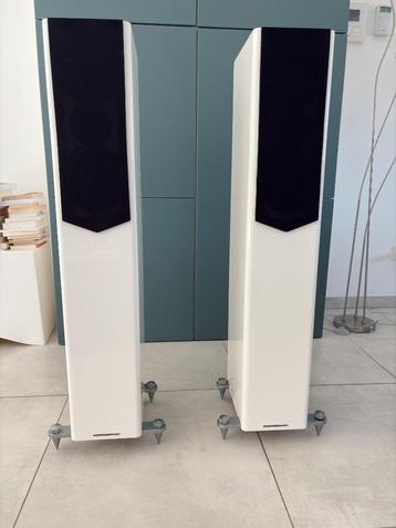 Paire d'enceintes Acoustc Energy AE509, Neuf, Autres marques, Enlèvement, Haut-parleurs Frontaux, Arrière ou Stéréo