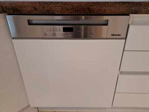 Miele Inbouw Vaatwasser - 2 jaar oud, Elektronische apparatuur, Vaatwasmachines, Zo goed als nieuw, Inbouw, Minder dan 85 cm, 45 tot 60 cm