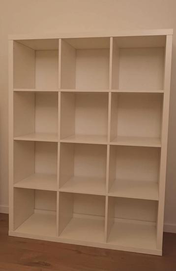 Kallax kast met 12 vakken wit beschikbaar voor biedingen