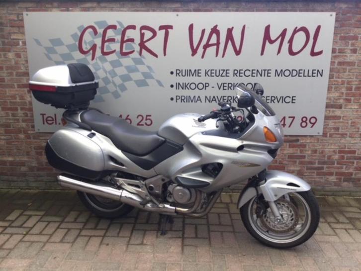 Honda NT 650 V Deauville, 2003, Motoren, Motoren | Honda, Bedrijf, Toermotor, meer dan 35 kW, 2 cilinders, Motorrijbewijs A, Cardan-aandrijving