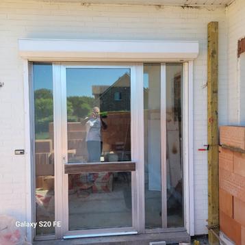 Aluminium buitendeur beschikbaar voor biedingen