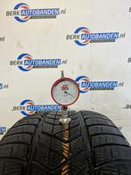 2x Pirelli Scorpion Winter RFT 275/40 R22 108V 275/40/22 275, Auto-onderdelen, Gebruikt, 275 mm, Overige maten, Band(en)